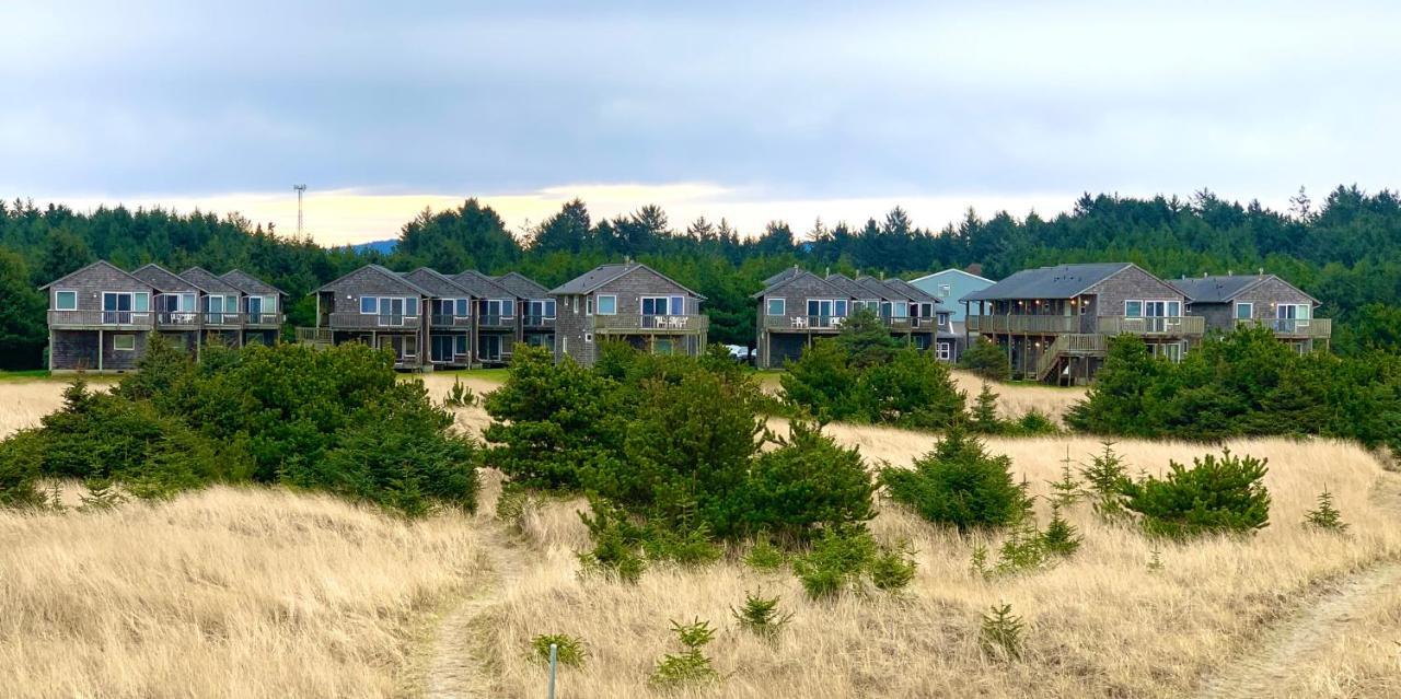 Lighthouse Oceanfront Resort Long Beach Exterior foto